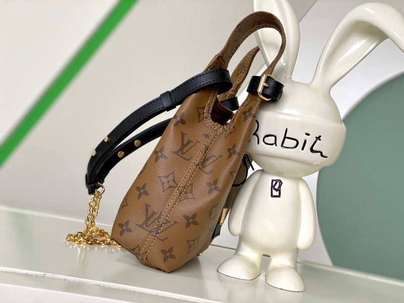 Louis Vuitton Hobo Bags